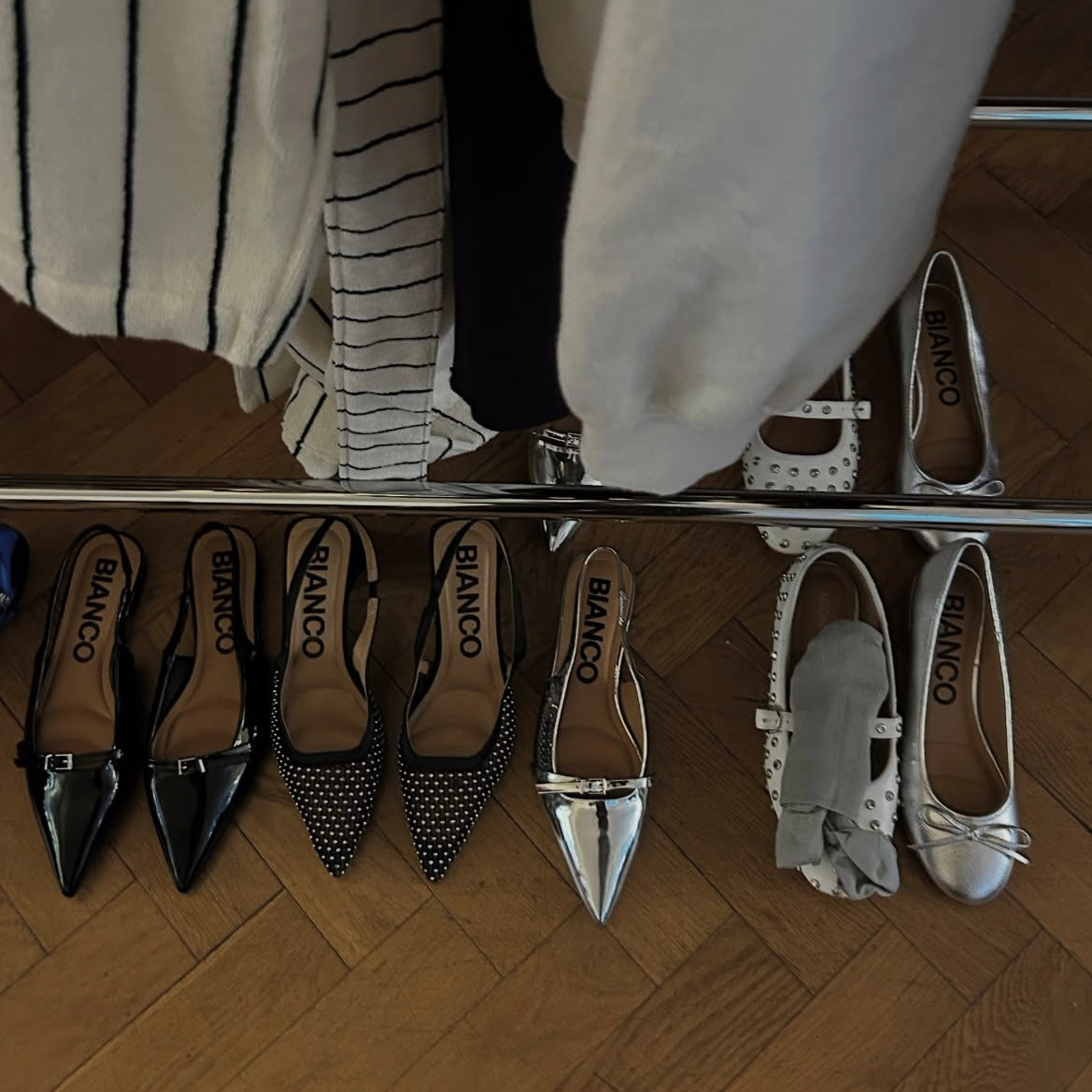 SALES ARE ON! -50% ON LAST ITEMS