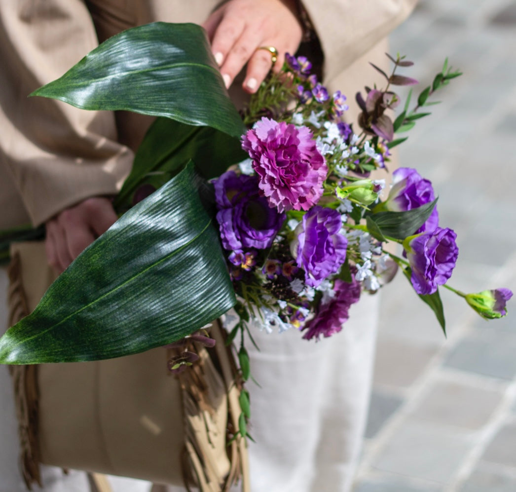 flowers &amp; friends -  A+M FOREVER FLOWER styling sessions