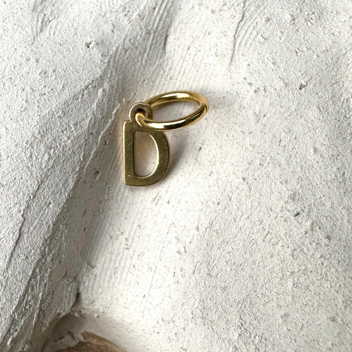 Initial charm-gold