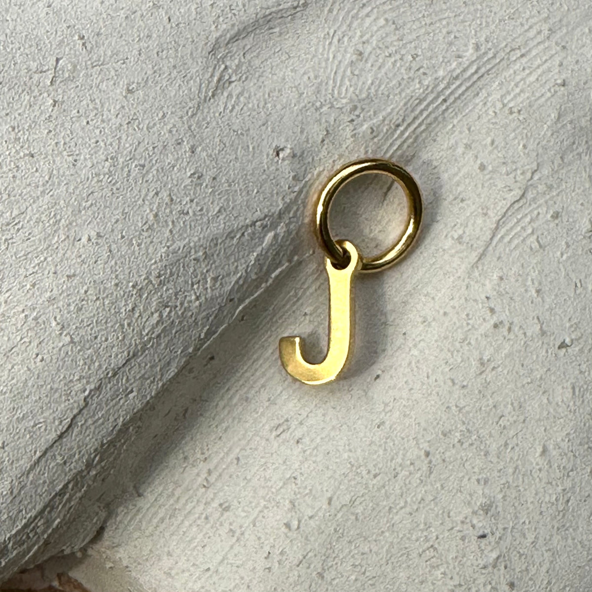 Initial charm-gold