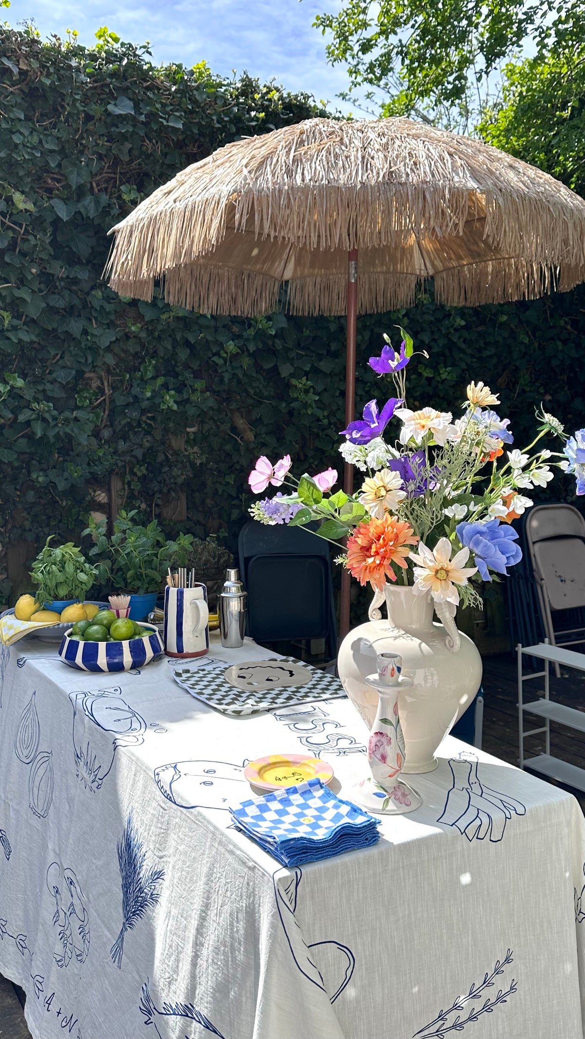 flowers &amp; friends -  A+M FOREVER FLOWER styling sessions