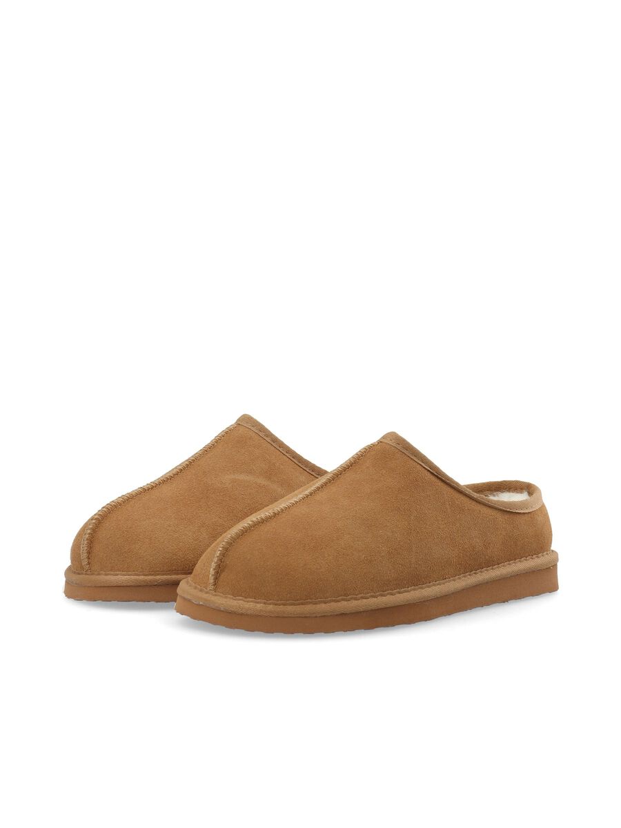 Slip in suede