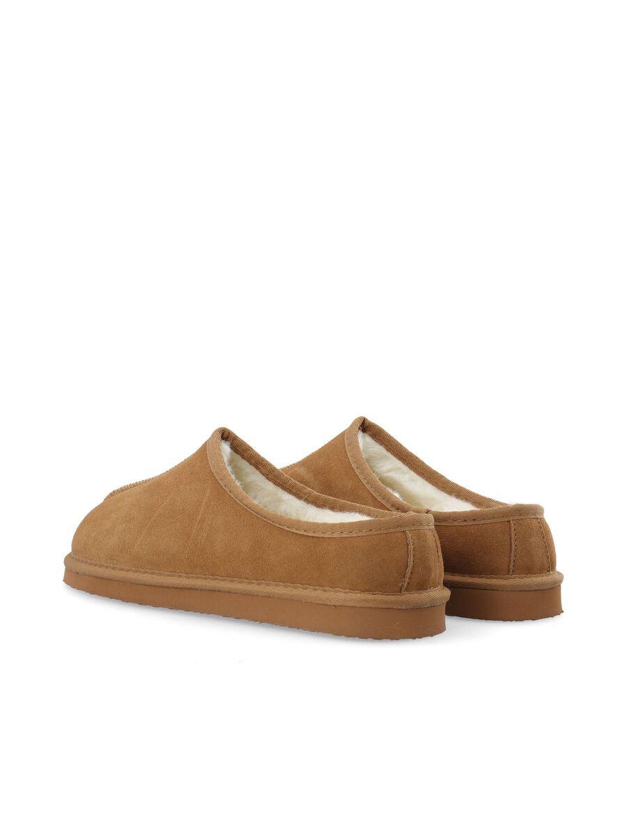 Slip-on suede