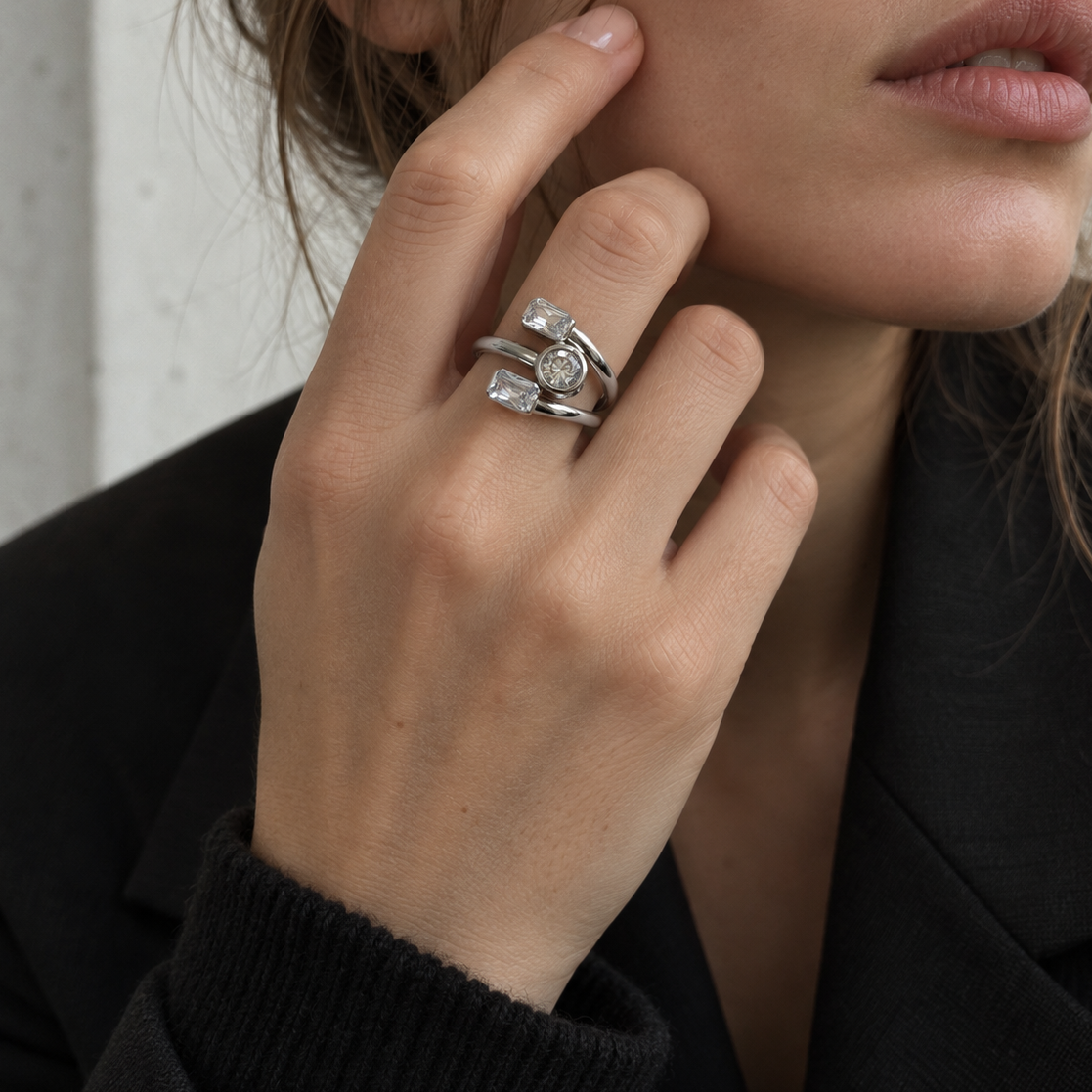 Cosmic Motion Ring