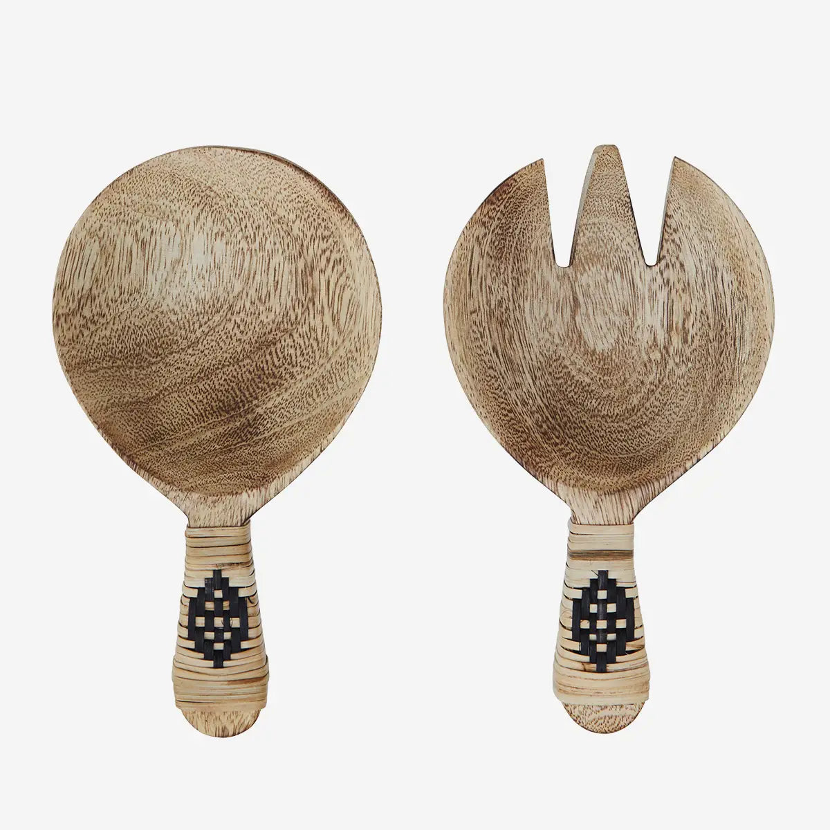 Wooden serving set w/rattan