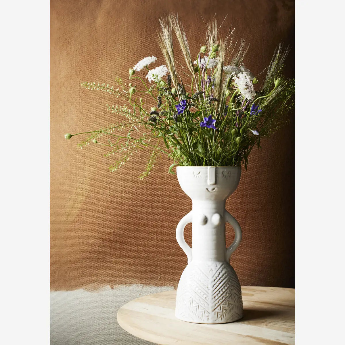 Vase woman imprint