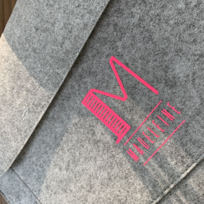 Gepersonaliseerde Laptoptas Grijze Vilt